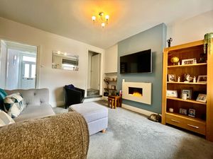 Lounge- click for photo gallery